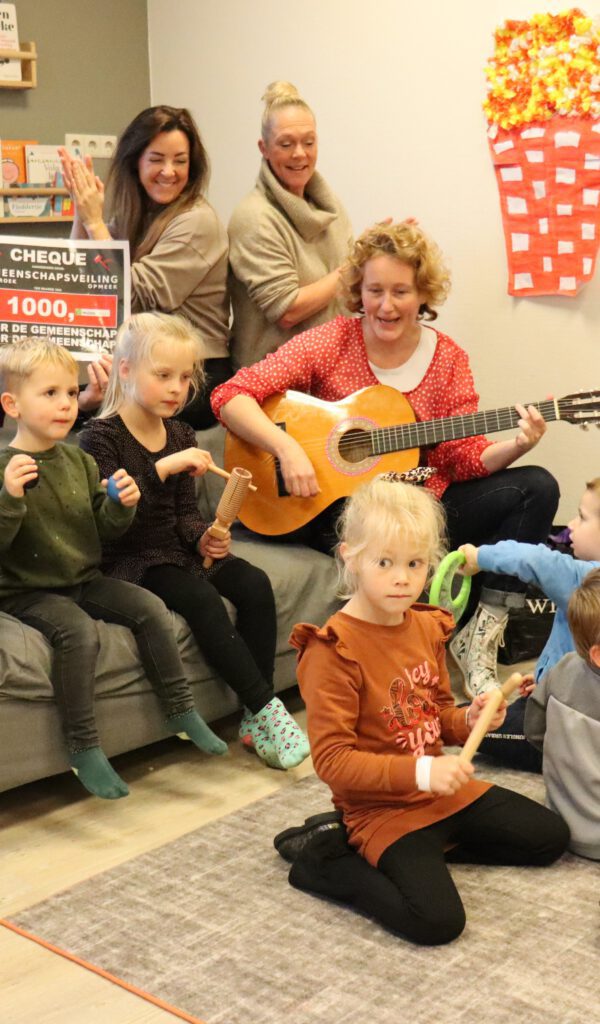 Gift Gemeenschapsveiling voor Stichting Muziek Opmeer - fotograaf Nancy Holderbeke